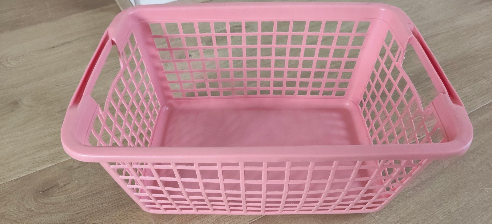 Rubbermaid opbergmandje roze, Ophalen, Gebruikt