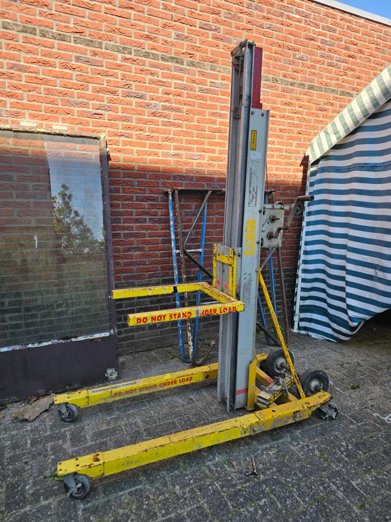 Sumner materiaallift / kanaallift 340 kg 5,6 meter, Ophalen of Verzenden