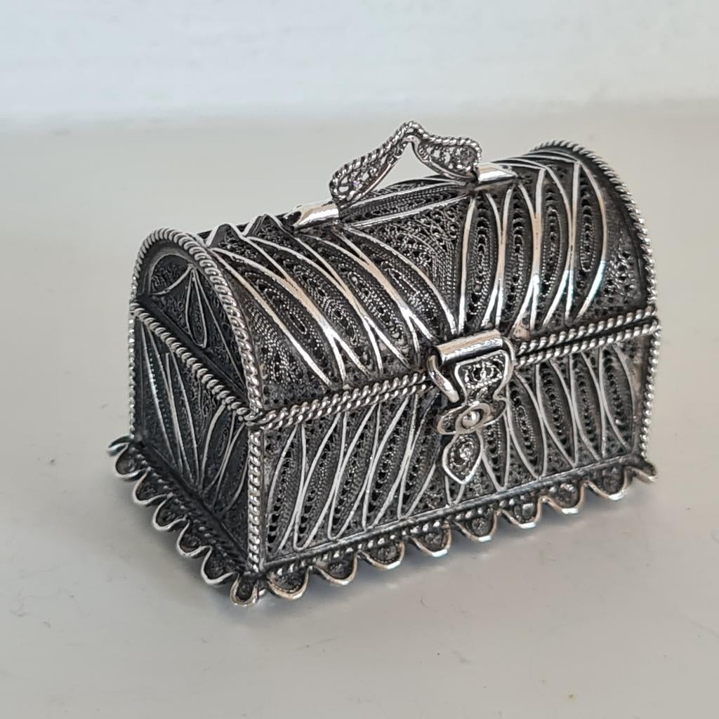 Antiek Zilveren Filigrain Miniatuur Knottekistje, Antiek en Kunst, Ophalen of Verzenden, Zilver