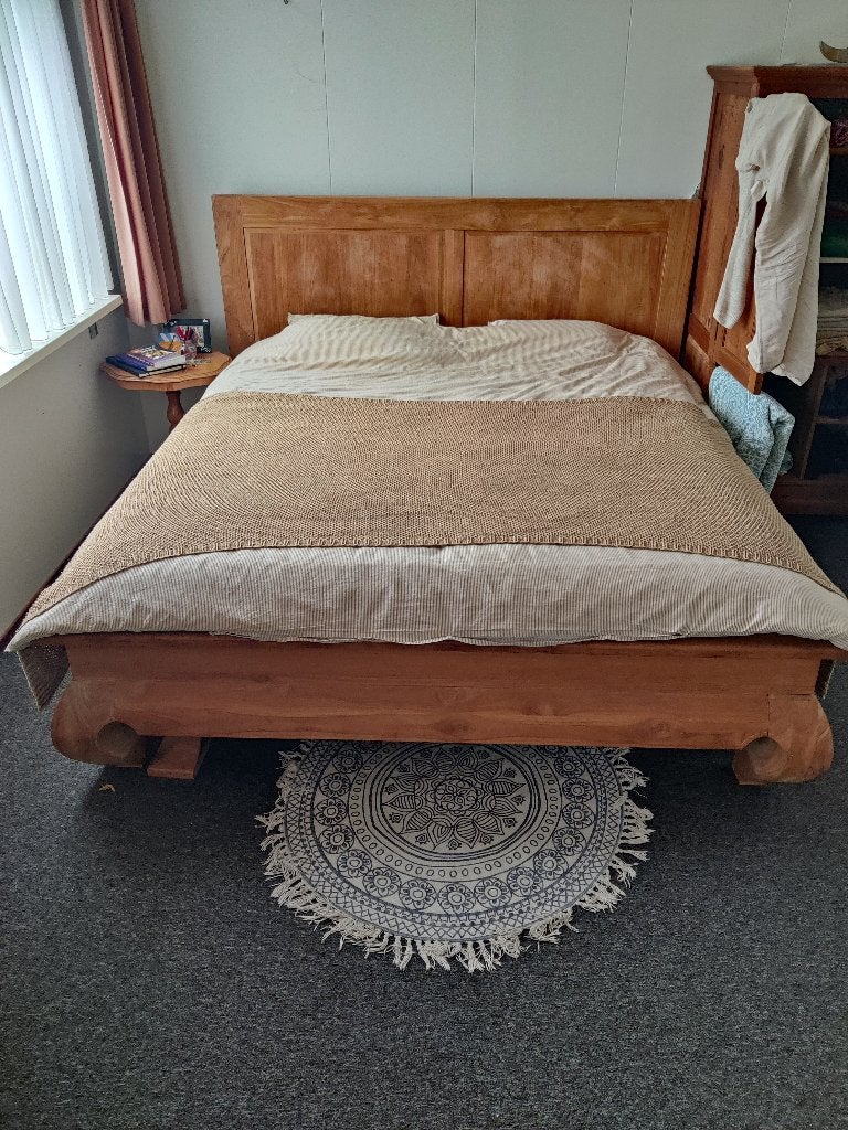 Bed Massief Hout 180x200 matras, Ophalen, Gebruikt, Overige kleuren, Tweepersoons