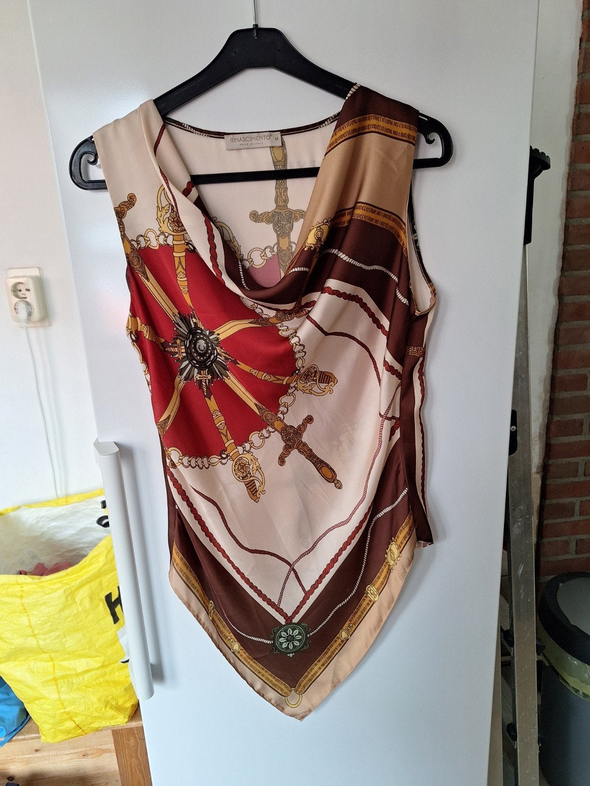 Rinascimento top met zwaardenprint, Maat 38/40 (M), Meerkleurig, Rinascimento, Ophalen of Verzenden