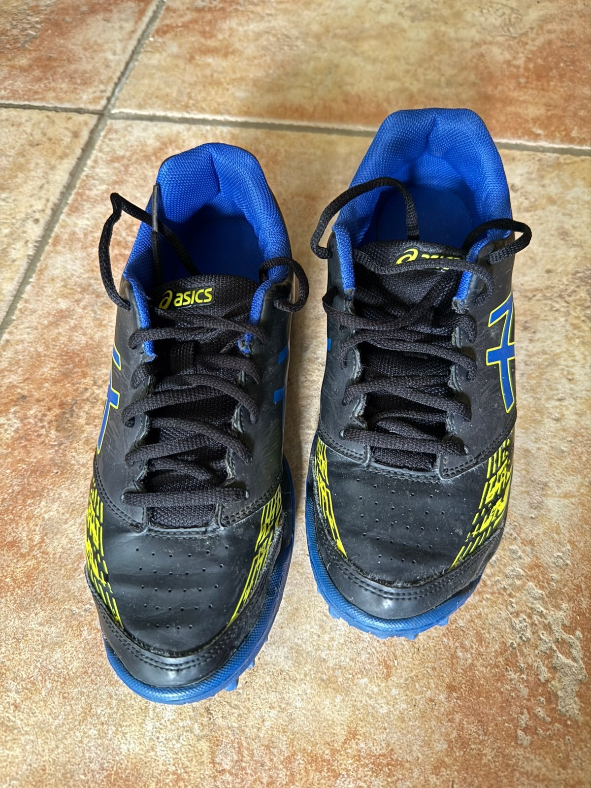ASICS Gel-Blackheath 7 GS hockeyschoenen maat 38, Ophalen of Verzenden, Zo goed als nieuw, Schoenen
