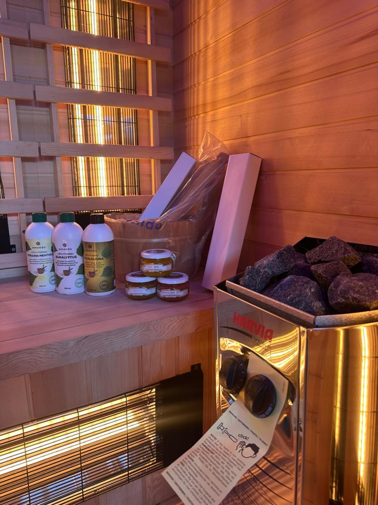 COMBI SAUNA INFRAROOD MET OPGIETKACHEL GRATIS BEZORGD! 🚚, Sport en Fitness, Sauna, Ophalen of Verzenden, Zo goed als nieuw, Fins of Traditioneel