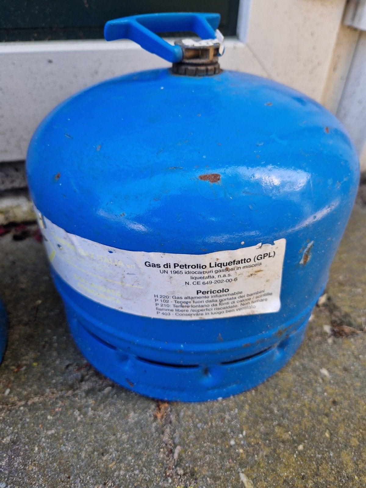 Gasfles leeg, Ophalen