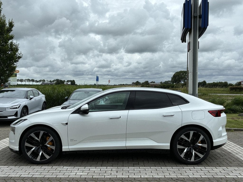 Polestar 4 Long Range Dual motor Performance Prime 100 kWh |, Auto's, Polestar, Automaat, 100 kWh, 2000 kg, Wit