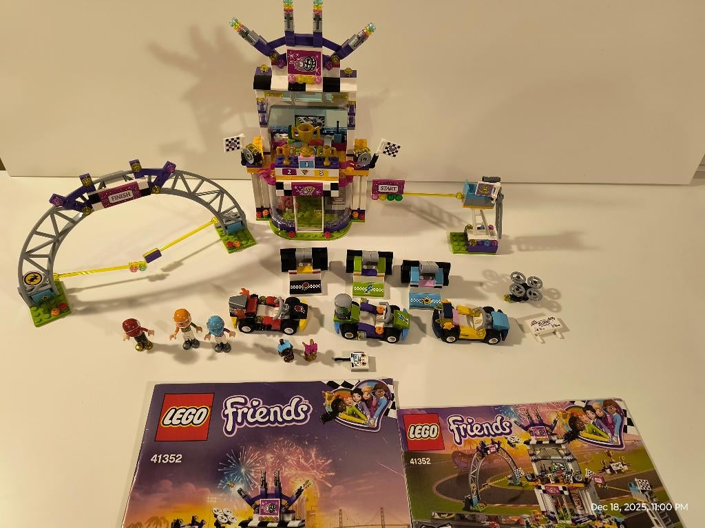 LEGO FRIENDS 41352 The Big Race Day helemaal compleet, Ophalen of Verzenden, Zo goed als nieuw, Complete set, Lego