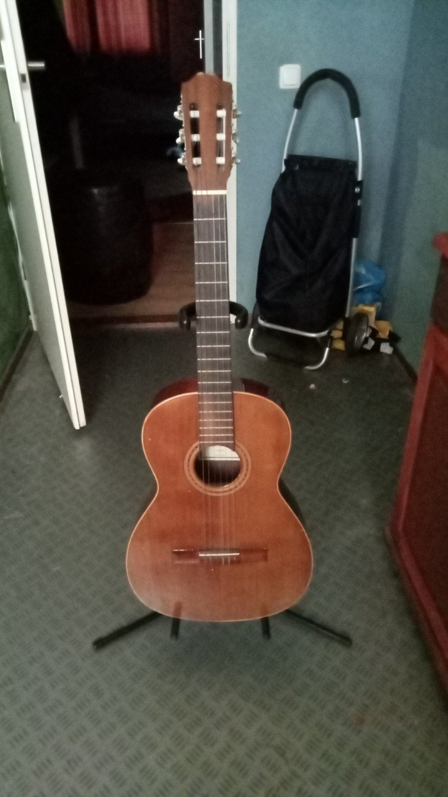 Klassieke Spaanse gitaar met standaard, Ophalen, Gebruikt, Klassieke of Spaanse gitaar