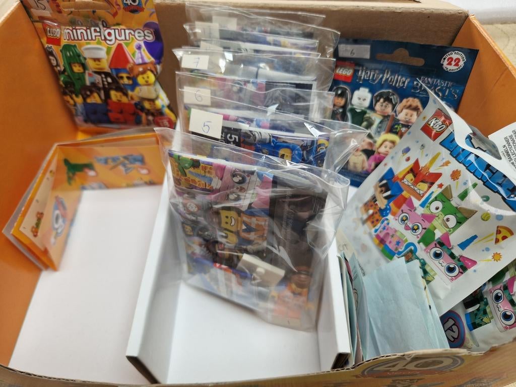 Lego collectables minifiguren, Ophalen of Verzenden, Nieuw