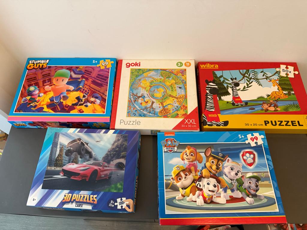 Diverse Puzzels: Paw Patrol, Stumble Guys, Cars 3D & meer, Ophalen, Meer dan 50 stukjes, Zo goed als nieuw, Van hout