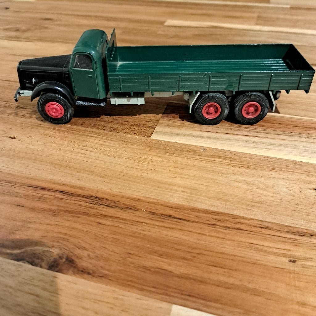 CONRAD ,VOLVO 6 X 2 L.NEUS ,KIEPER ,VW MAN UNTERFLUR ., Verzenden, Nieuw, Bus of Vrachtwagen, Conrad