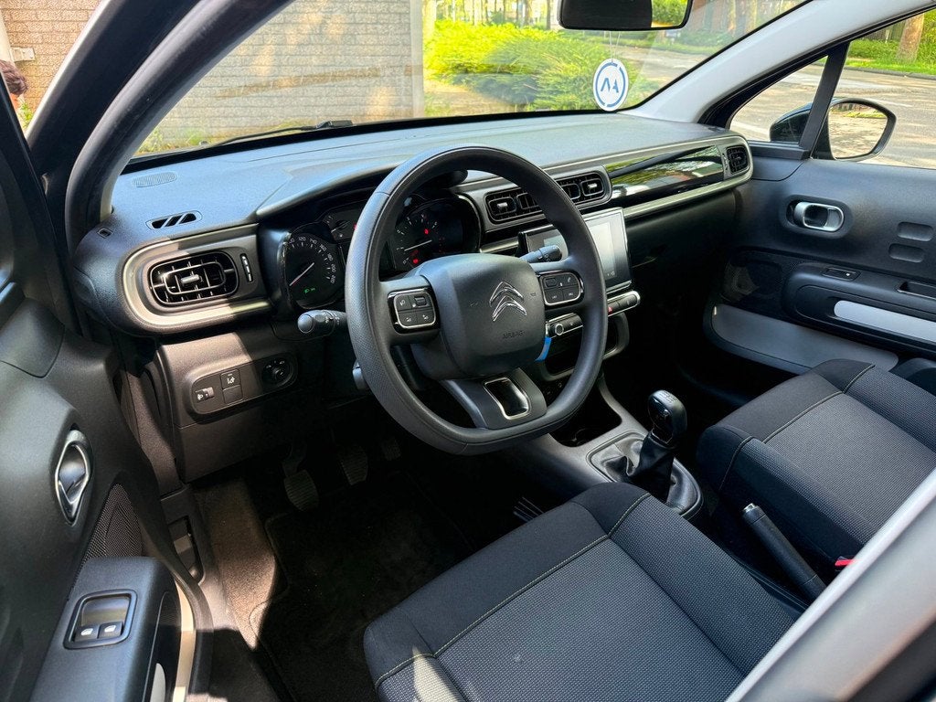 Citroen C3 1.2 PureTech Feel 105g lage KMS NWE APK Carplay, Voorwielaandrijving, 450 kg, Euro 6, 1199 cc