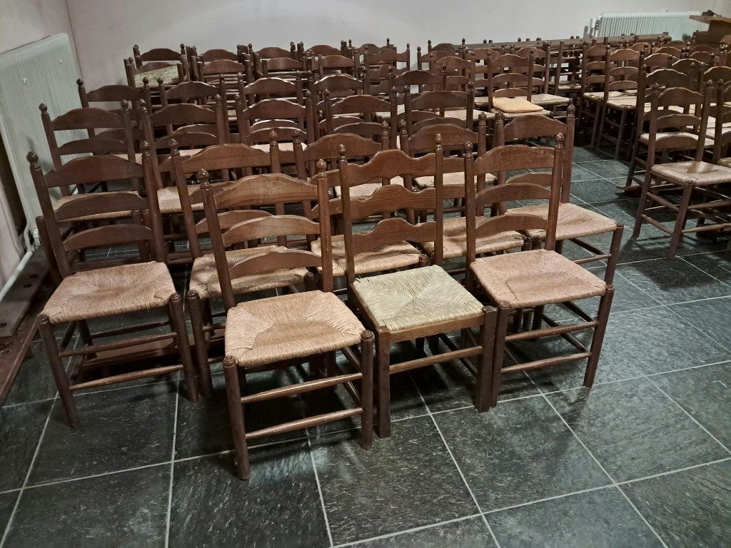 Rustieke houten stoelen met rieten zitting, Huis en Inrichting, Gebruikt, Bruin, Hout, Ophalen of Verzenden