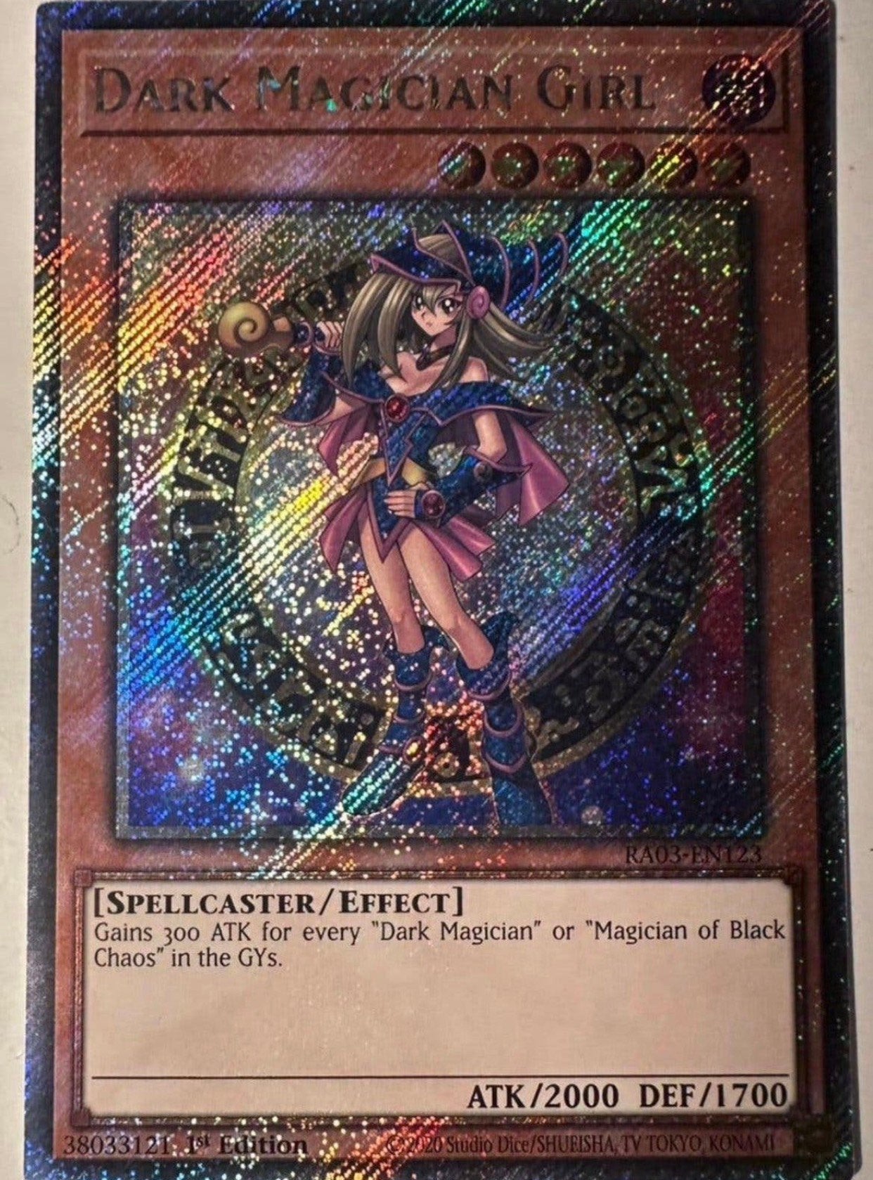 Yu-Gi-Oh! Dark Magician Girl RA03 1st Edition !, Ophalen of Verzenden, Zo goed als nieuw, Losse kaart, Foil