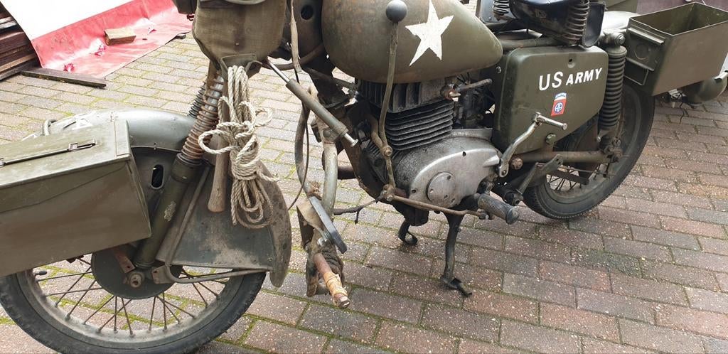 Veel harley onderdelen, Ophalen