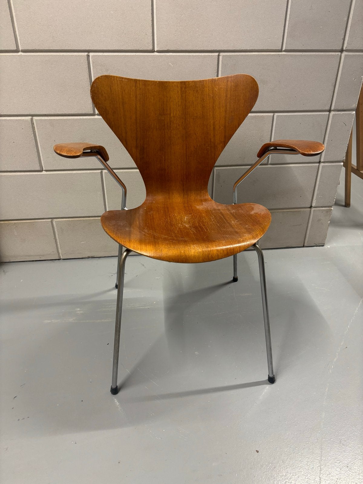 Fritz Hansen Vlinderstoel met armleuningen - Hout, Ophalen