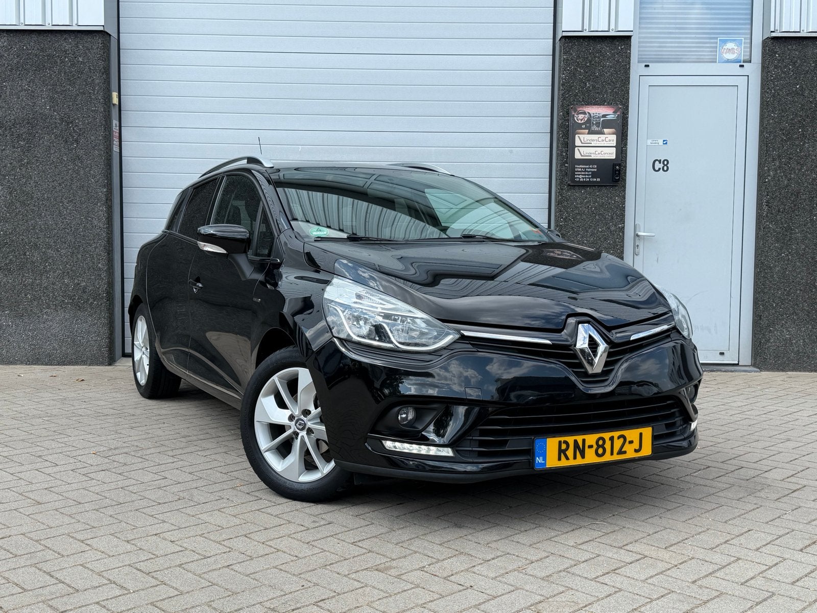 Renault Clio Limited Estate, cruise, navi, a/c, trekhaak, Voorwielaandrijving, Zwart, 580 kg, Origineel Nederlands
