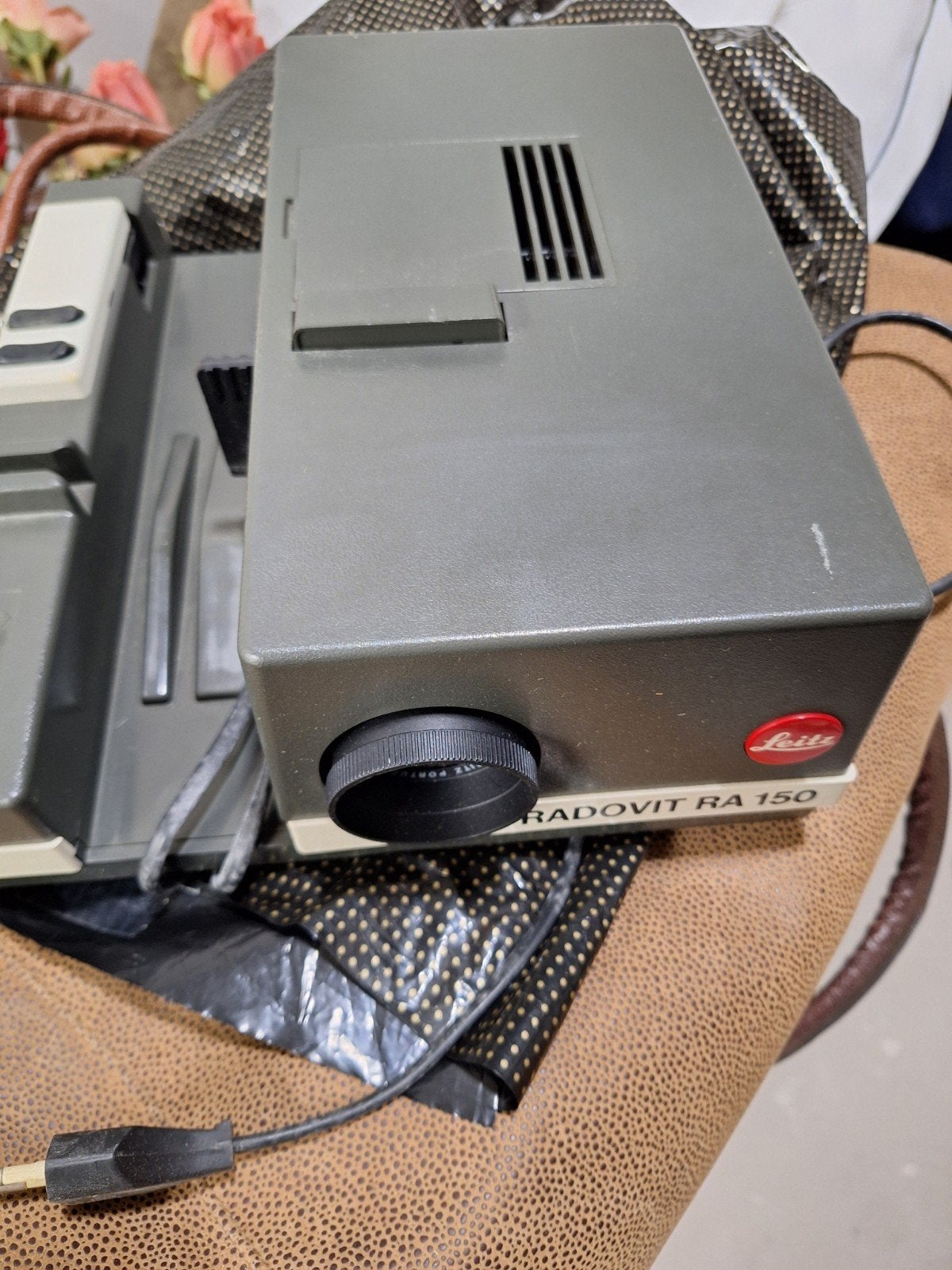 Leitz Pradovit RA 150 Diaprojector - Vintage, Audio, Tv en Foto, Diaprojectors, Ophalen, Gebruikt