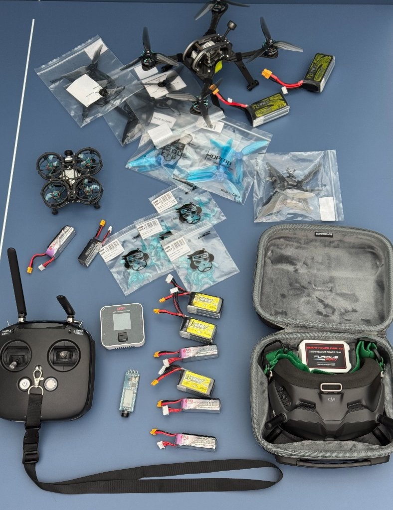 2 FPV drones +DJI remote enDJI  goggles + lipos en extra's, Ophalen of Verzenden, Nieuw, Quadcopter of Multicopter, RTF (Ready to Fly)