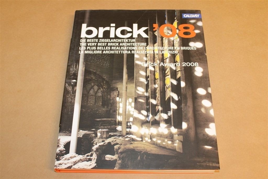 Brick 08 — Beste Baksteenarchitectuur, Award, Ophalen of Verzenden, Zo goed als nieuw, Architecten