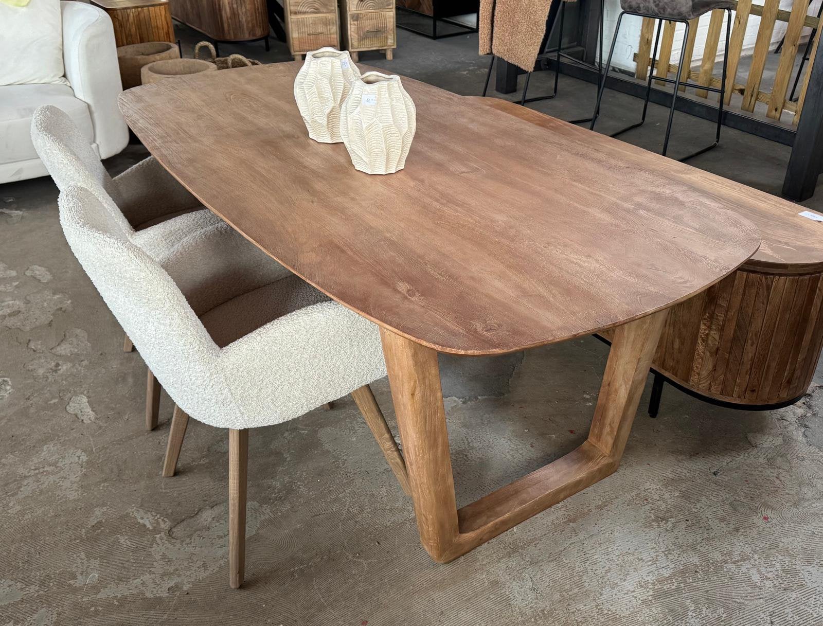 Magazijn leegverkoop eettafel Cortez mangohout u poot actie, Hout, Nieuw, Ophalen of Verzenden, Info@wkhome.nl
