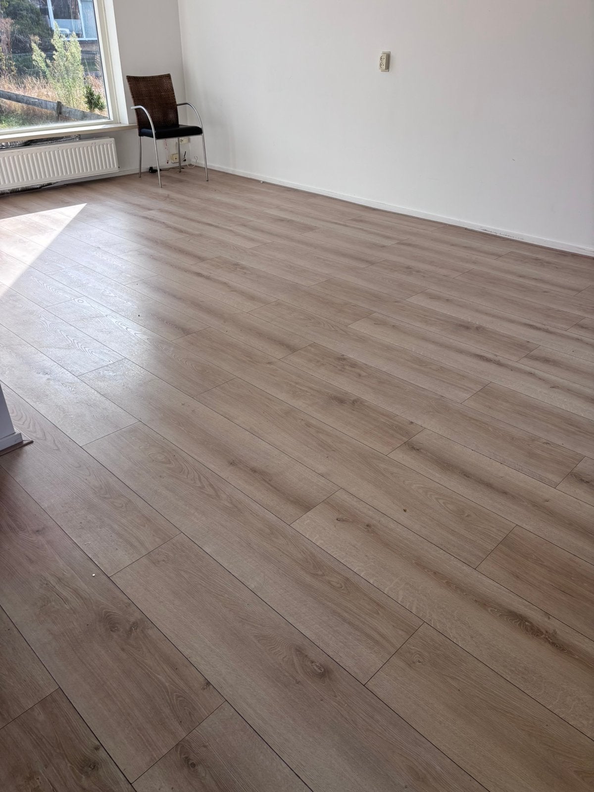Laminaatvloer met 5 mm ondervloer – ca. 50 + - m², Ophalen, 50 tot 150 cm, Zo goed als nieuw, 10 m² of meer