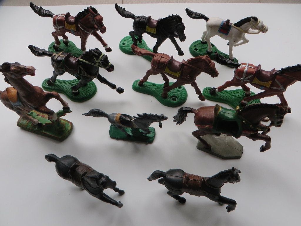 Set/kudde miniatuur paarden (11 stuks), Ophalen of Verzenden, Zo goed als nieuw