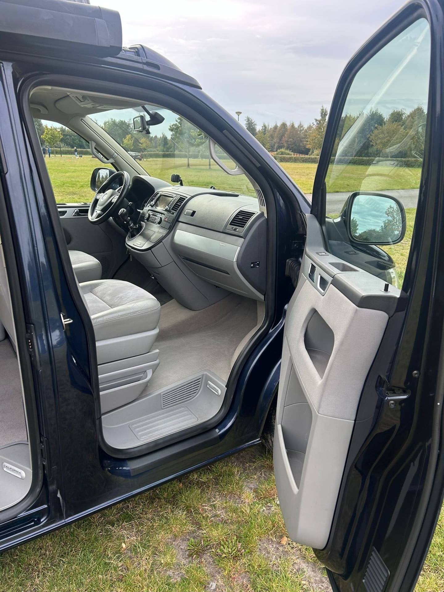 Foto 37 van Volkswagen California Transporter Buscamper 2.0 TDI 140 PK E