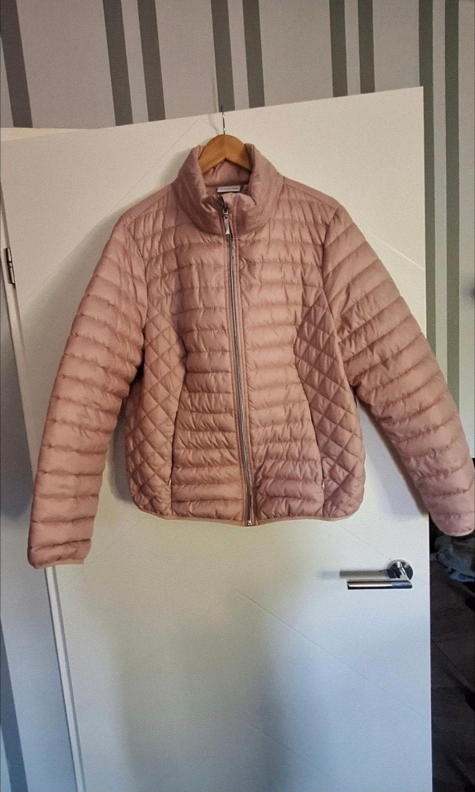 Roze gewatteerde jas - valt als XL, Verzenden, Maat 46/48 (XL) of groter, Roze, Trend One