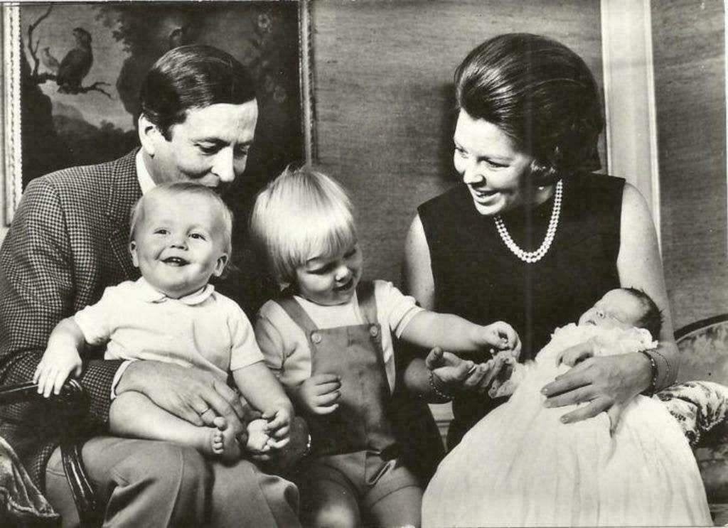 AK Prinselijk Gezin - Kasteel Drakesteyn, Verzamelen, Verzenden, Zo goed als nieuw, Nederland, Kaart, Foto of Prent