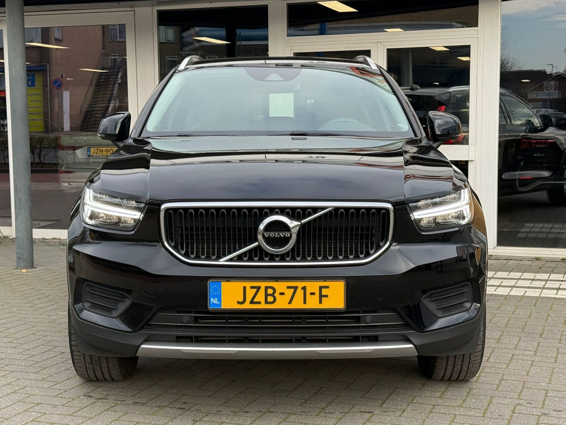 Volvo XC40 1.5 T3 Kinetic, Auto's, Volvo, Voorwielaandrijving, Gebruikt, Zwart, 157 pk