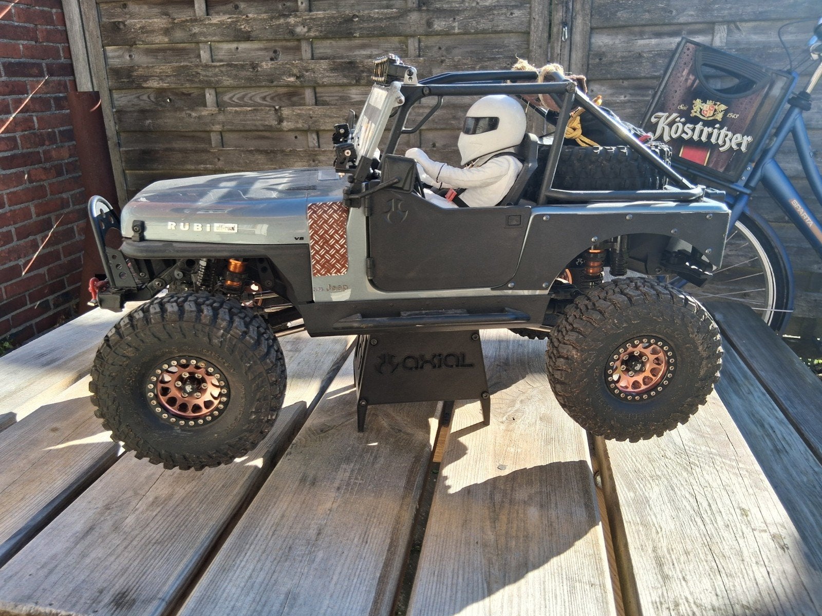 Axial scx10,  nieuwstaat, Elektro, Auto offroad, Ophalen of Verzenden, Zo goed als nieuw
