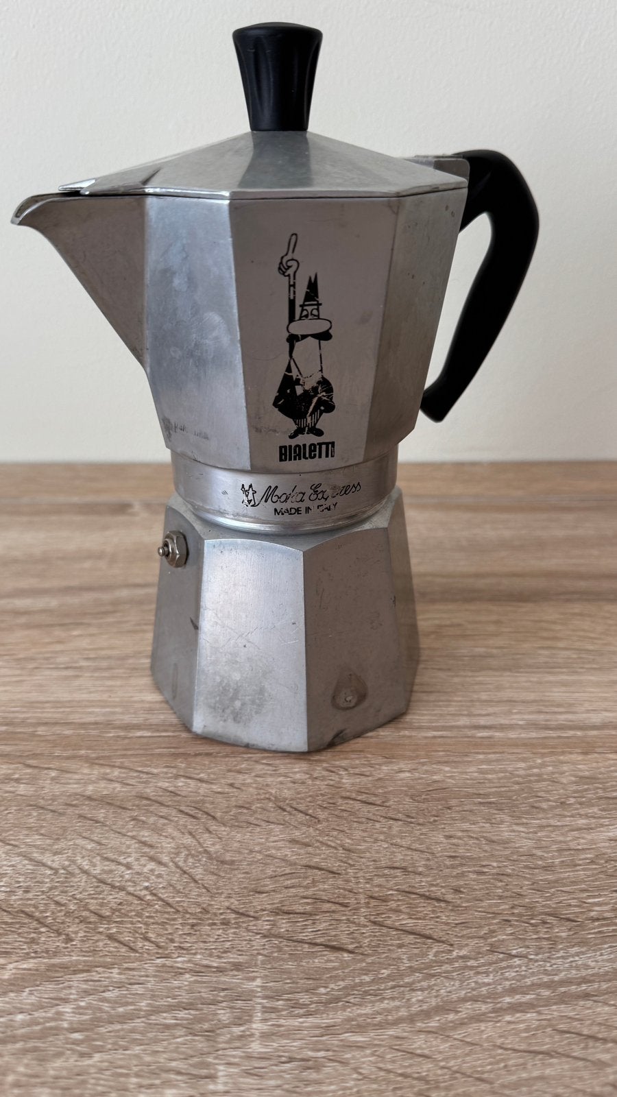 Bialetti Moka express 4 kopjes. Made in Italie., Witgoed en Apparatuur, Koffiezetapparaten, Ophalen of Verzenden, Zo goed als nieuw