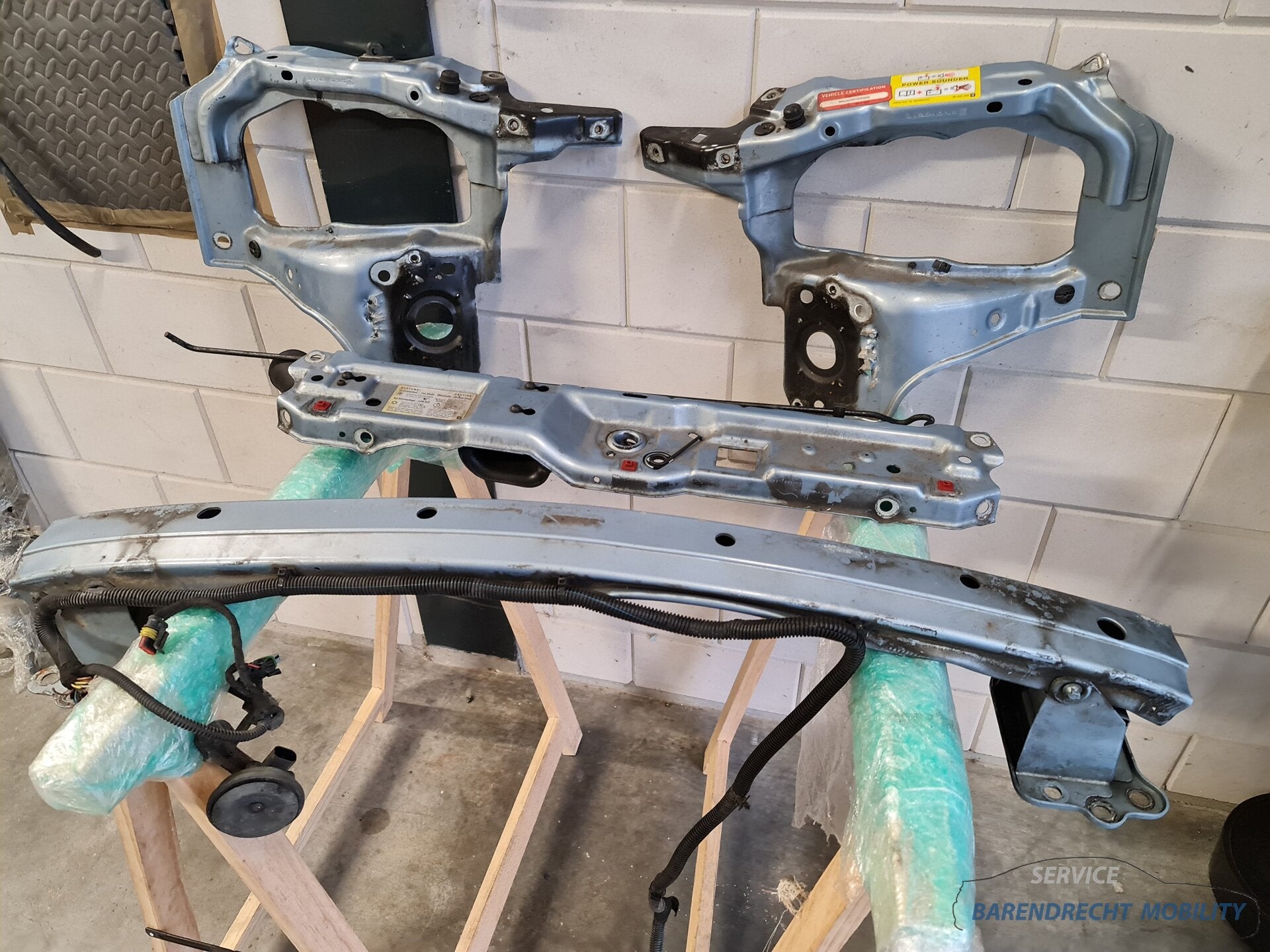 Voorfront Opel Tigra B TT TwinTop voor front bumperbalk slot, Gebruikt, Voor, Opel Automobile GmbH, Ophalen of Verzenden