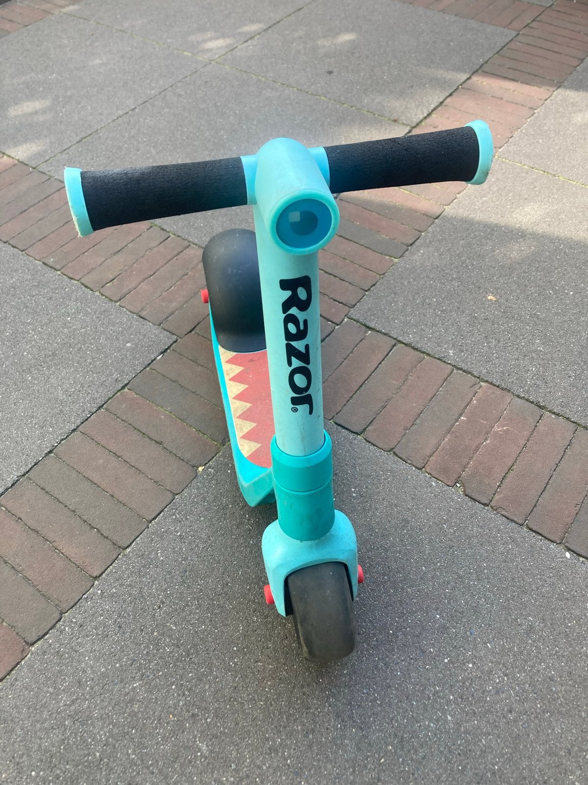 Razor Wild Ones Jr Scooter Shark - Zo goed als nieuw, Fietsen en Brommers, Ophalen, Zo goed als nieuw, Gewone step