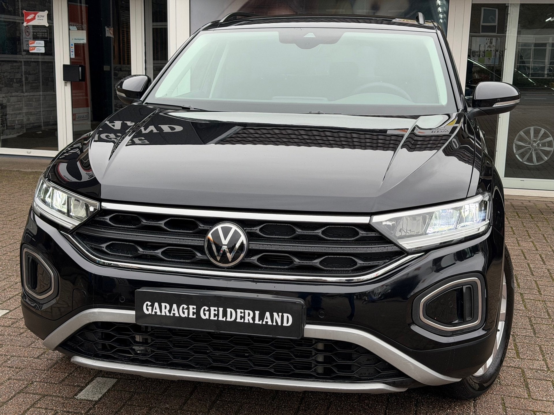 Volkswagen T-Roc 1.5 TSI Black Edition | Full-Led | Navi | C, Auto's, Dealer onderhouden, Zwart, 4 cilinders, 150 pk