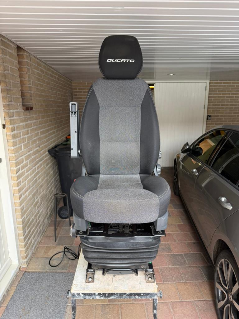 Fiat ducato geveerde bestuurdersstoel met Bankje., Auto-onderdelen, Interieur en Bekleding, Ophalen, Gebruikt, Fiat