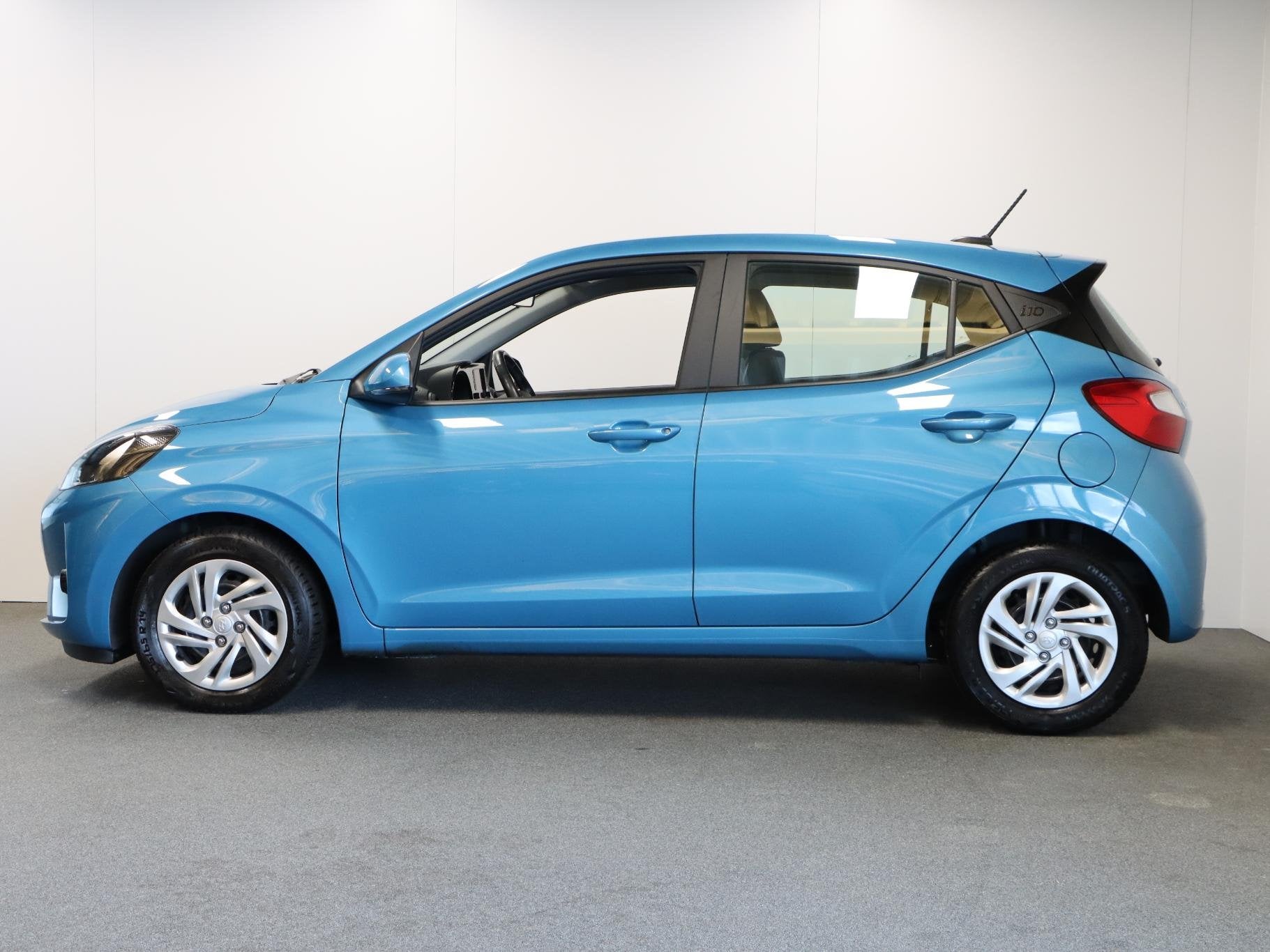Hyundai i10 1.0 Comfort Smart 5-zits AUTOMAAT , NAVIGATIE, Auto's, Stof, Gebruikt, 899 kg, Blauw