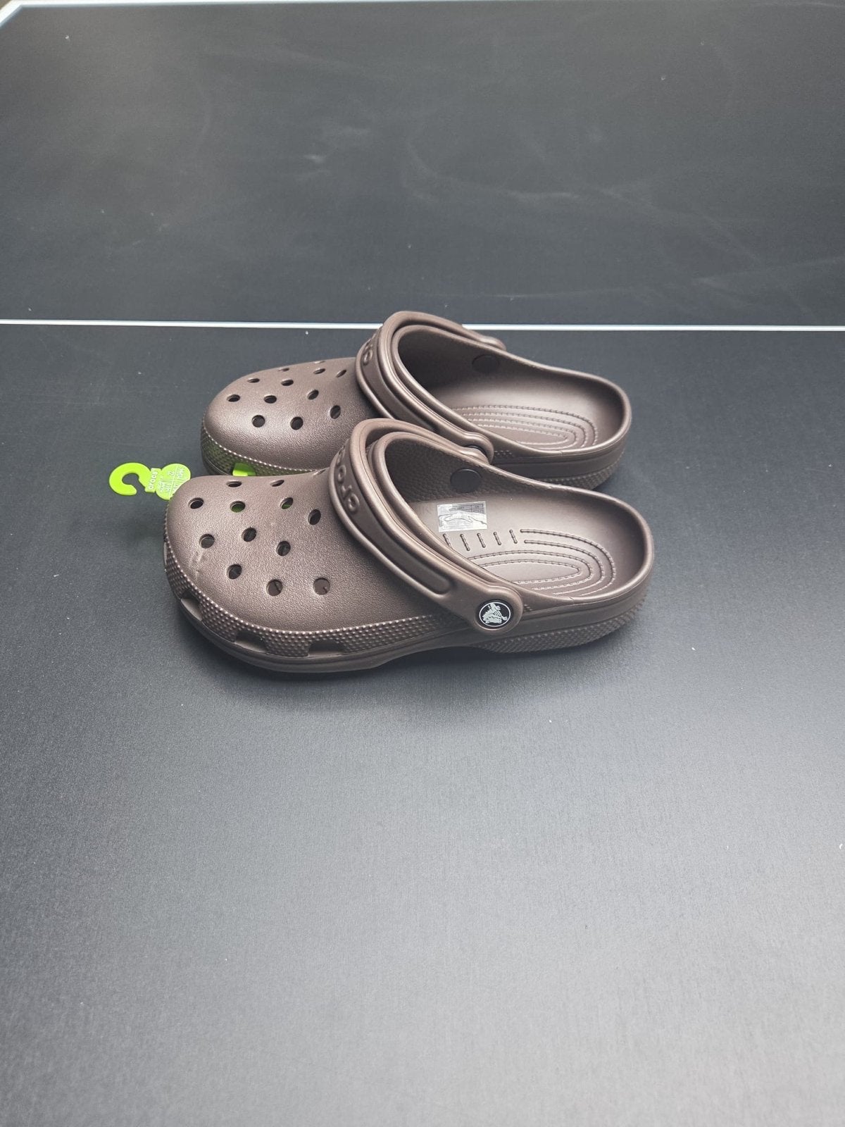 Crocs Classic Clogs Coffee Bruin - Nieuw (maat 36/37), Verzenden, Nieuw, Bruin, Slippers
