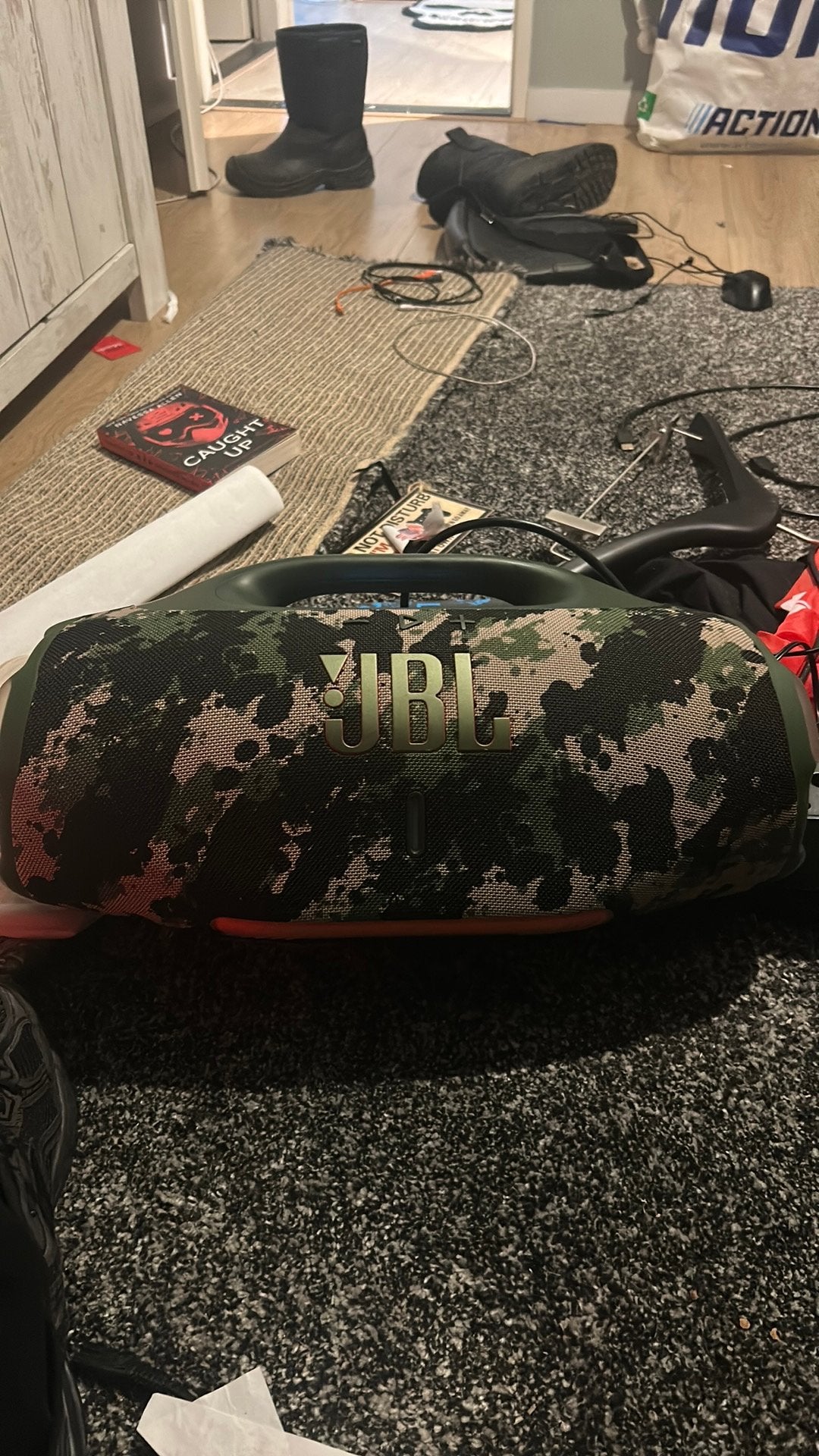 Jbl boombox 4 water dicht, Ophalen, Zo goed als nieuw, Subwoofer, JBL