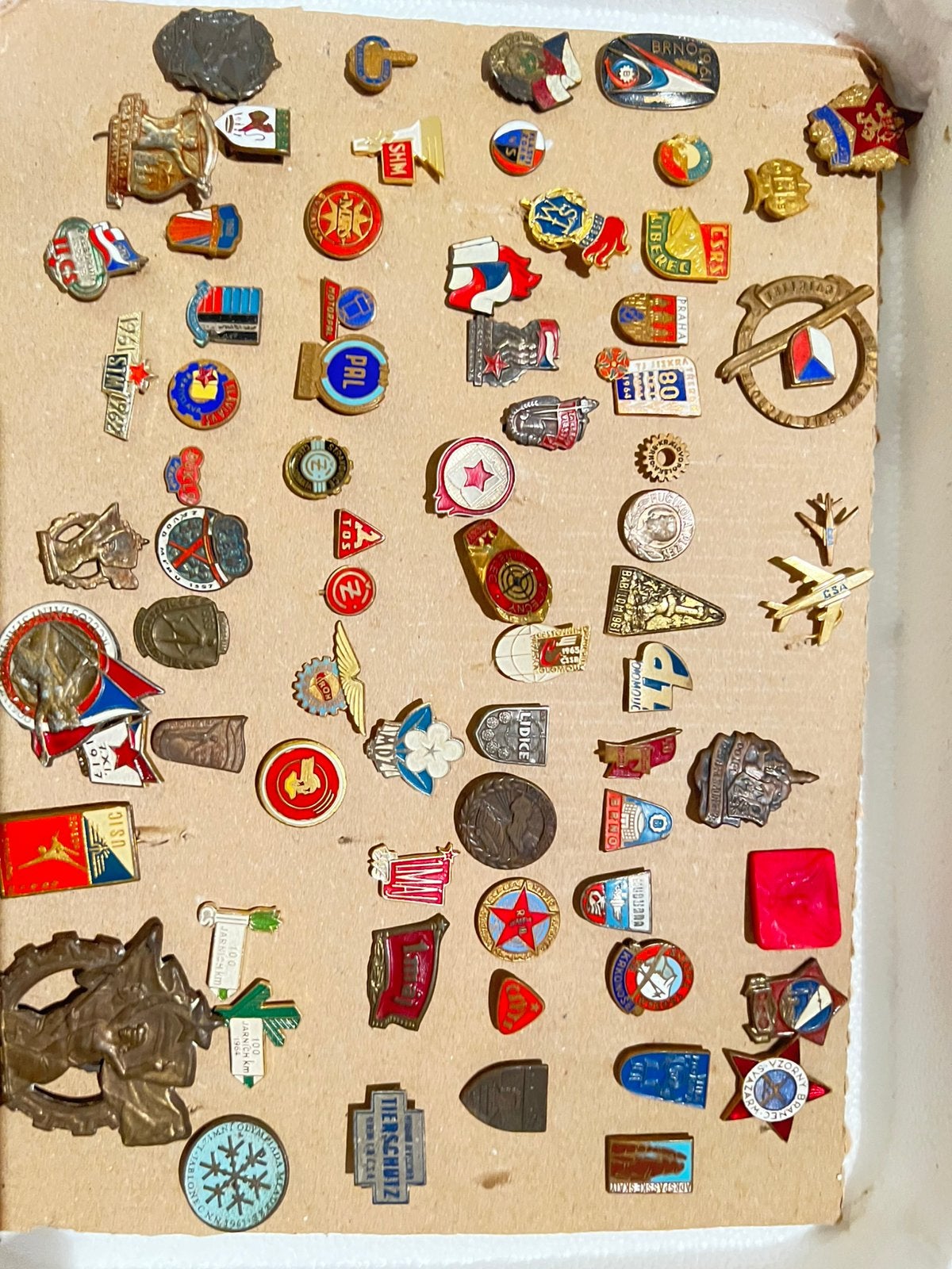 lot pins, Verzamelen, Ophalen of Verzenden, Zo goed als nieuw