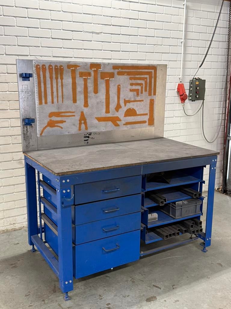 Werkbank met gereedschapsbord,, Ophalen, Dimatech, Dimatech, Dimatech