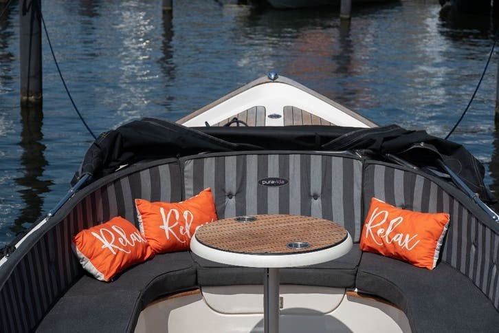 Pura Vida 650 - luxe en comfortabele sloep, Overige merken, Diesel, 60 cm, Polyester