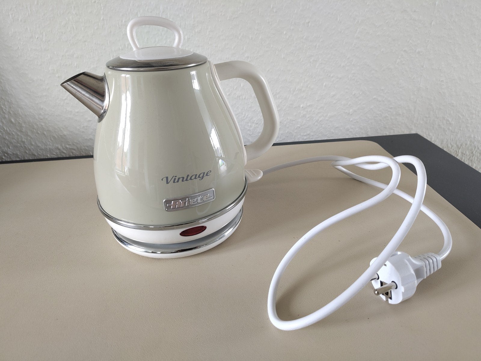 Mooie Ariete waterkoker, 2 x gebruikt, 1 tot 2 liter, Ophalen, Zo goed als nieuw