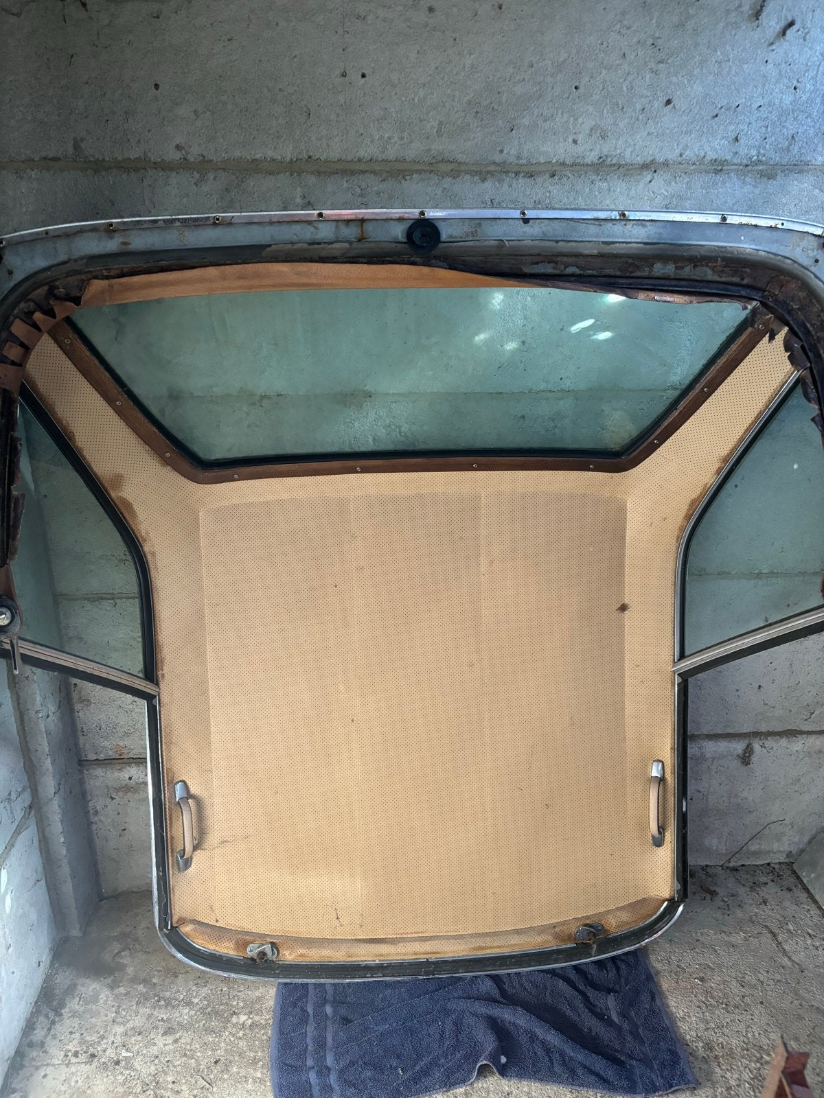 Hardtop Mercedes Pagode, Ophalen, Gebruikt, MG