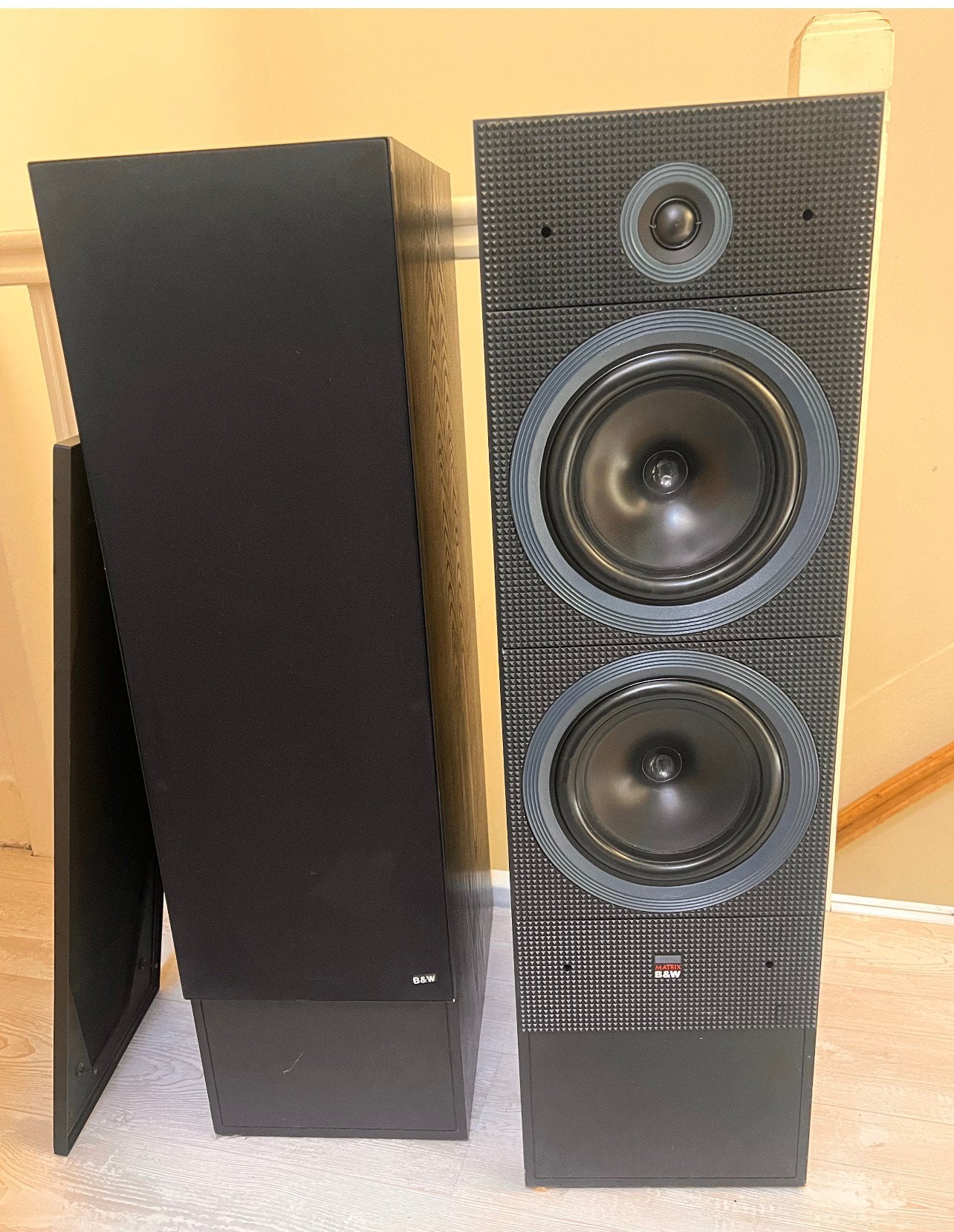 B&w matrix 3 - lees advertentie, Ophalen, Zo goed als nieuw, Bowers & Wilkins (B&W), 120 watt of meer