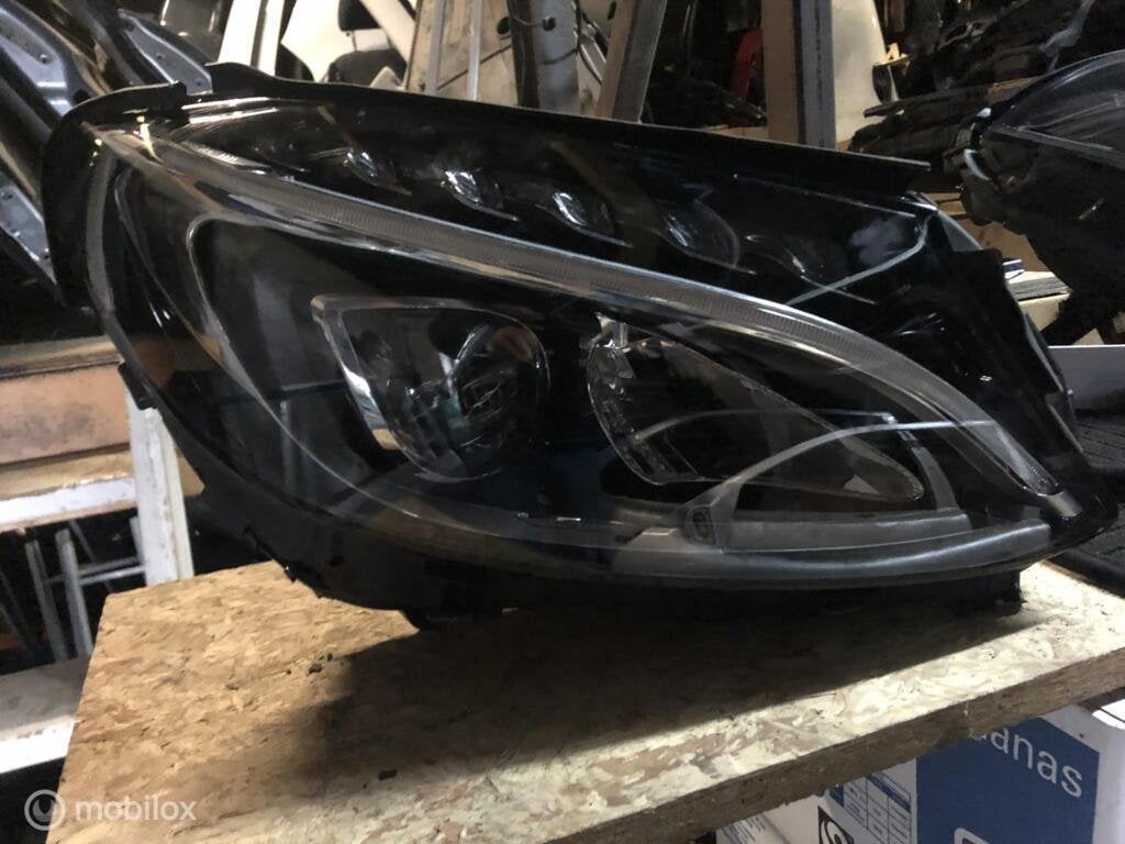 Mercedes C-klasse W205 S205 Koplamp LED A2059062604, Gebruikt, Mercedes-Benz, Ophalen of Verzenden, Mercedes-Benz