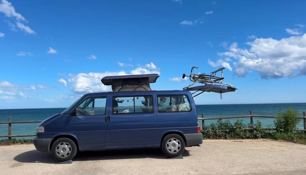 VW Multivan 2.5 TDI - nieuwe APK - tot 11 juni op MP, Caravans en Kamperen, Campers, Buscamper of Camperbus, Volkswagen, Tot en met 2