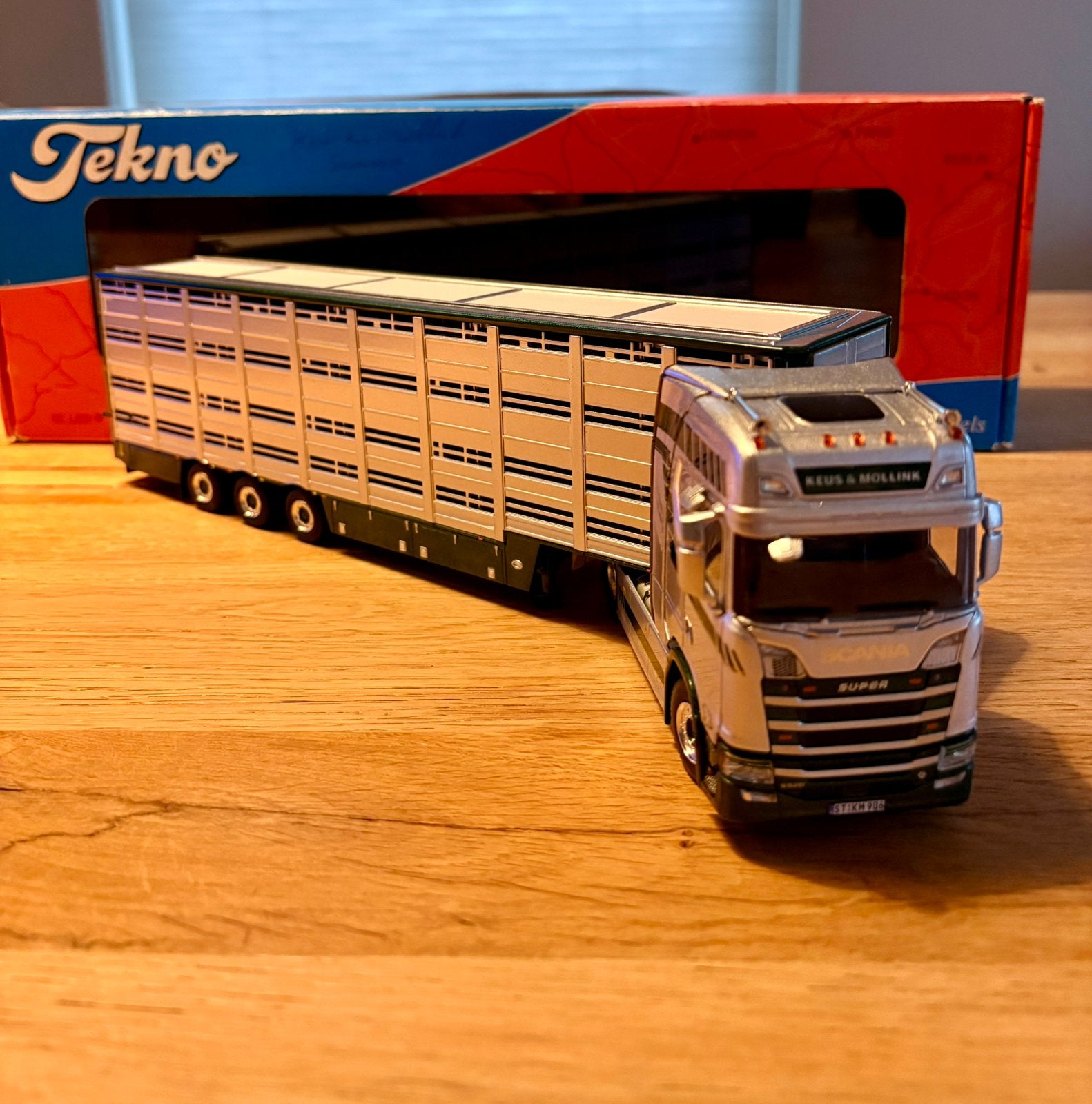Tekno 1:50 Scania S520 Keus & Mollink Almelo, Hobby en Vrije tijd, Modelauto's | 1:50, Ophalen of Verzenden, Zo goed als nieuw