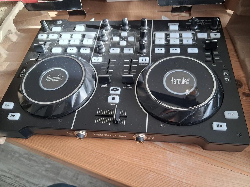 De controller setje zgan, Muziek en Instrumenten, Dj-sets en Draaitafels, Ophalen of Verzenden, Zo goed als nieuw, Draaitafel