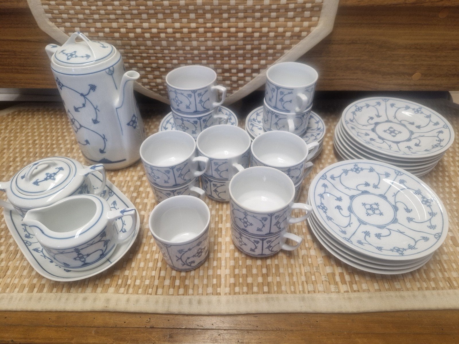 blauw Saks jager koffie servies met gebaksborden.12 personen, Ophalen